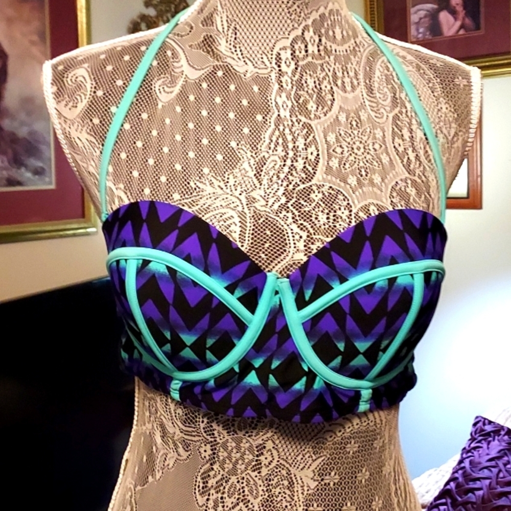 Joe Boxer- Bikini Top-size L.